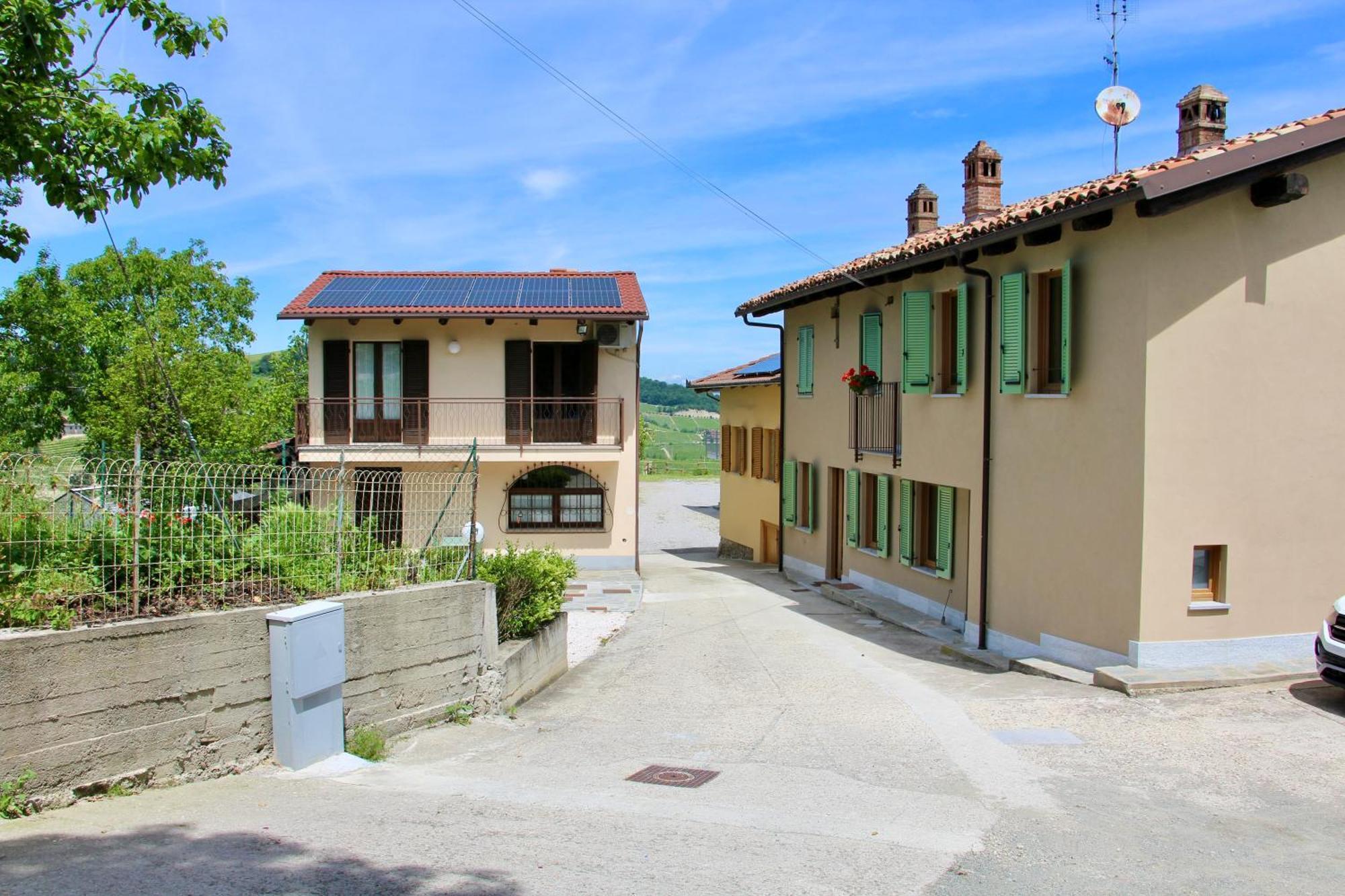 In Casetta Monforte dʼAlba Εξωτερικό φωτογραφία